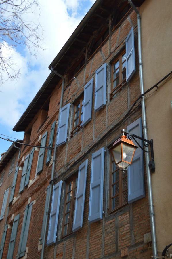 De Briques Et De Bois Villa Albi Exterior photo